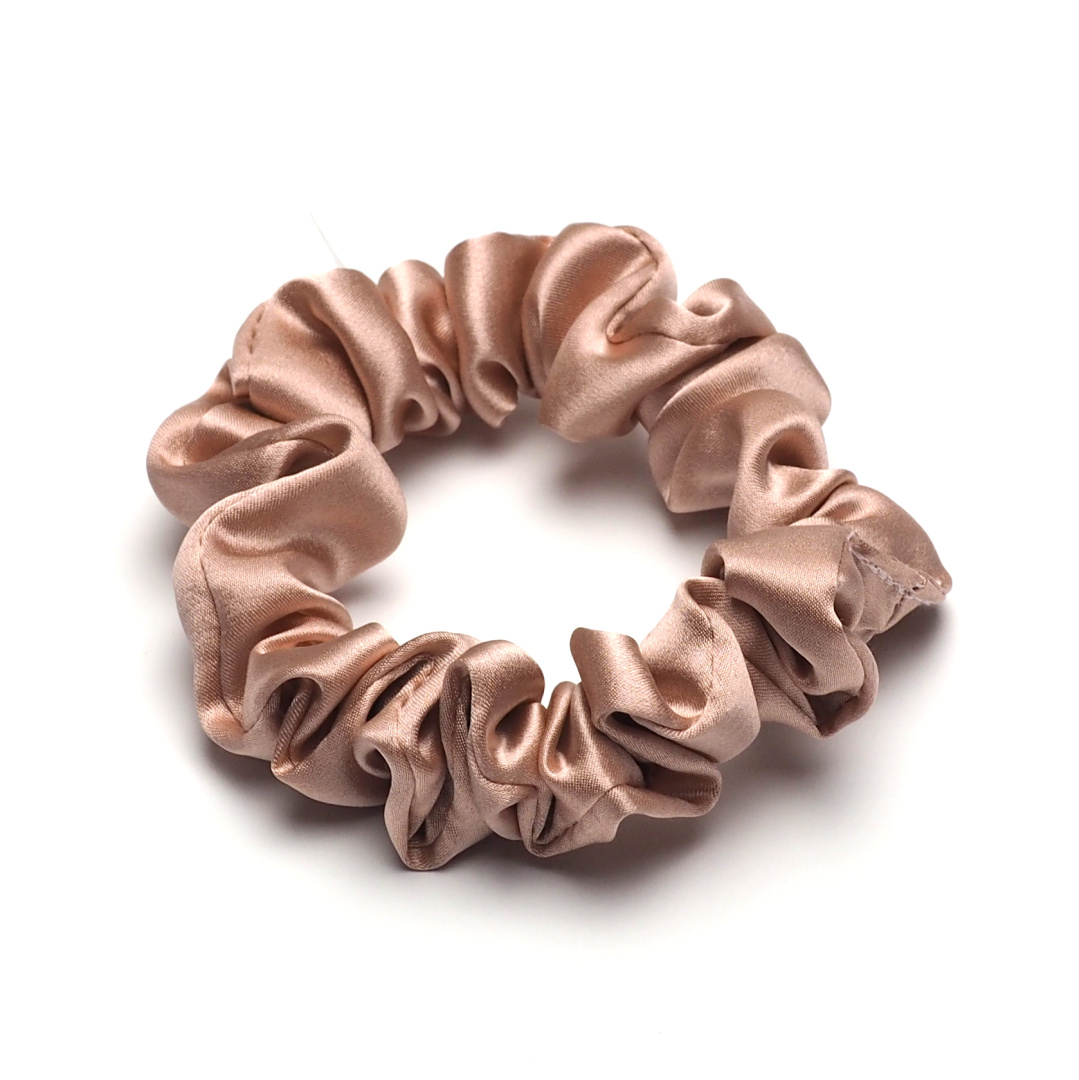 JGM-20 Satynowa gumka do w�os�w frotka scrunchie slim pudrowo-r�owa